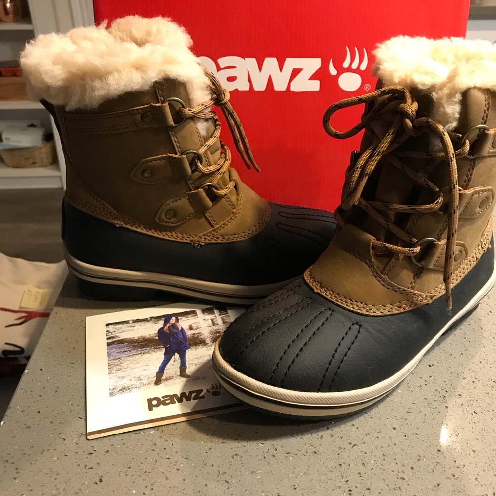 Snow Boots